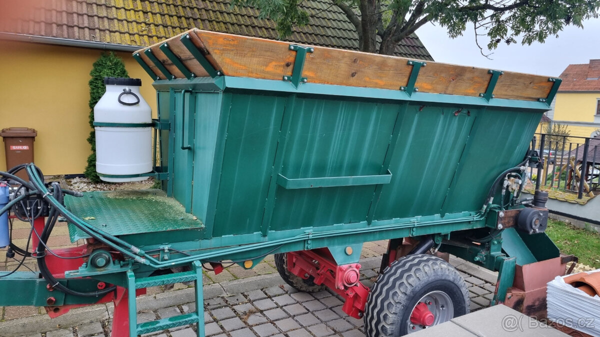 Rozmetadlo - hloubkové přihnojování - 2