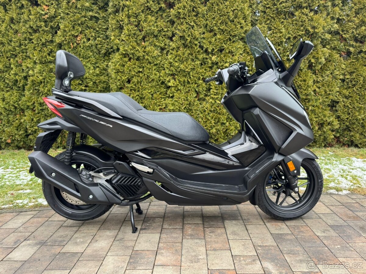 Honda Forza 125 Black - 2