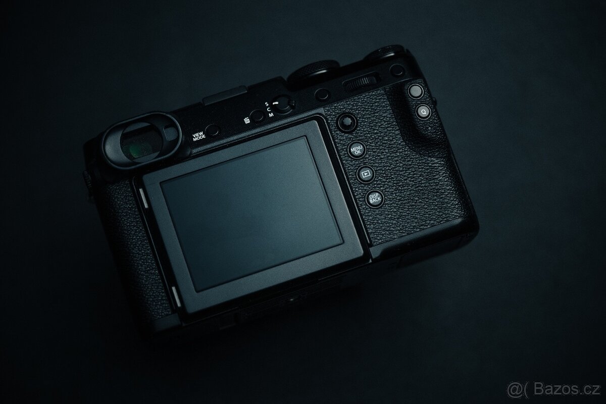 Fujifilm GFX 50R - 2