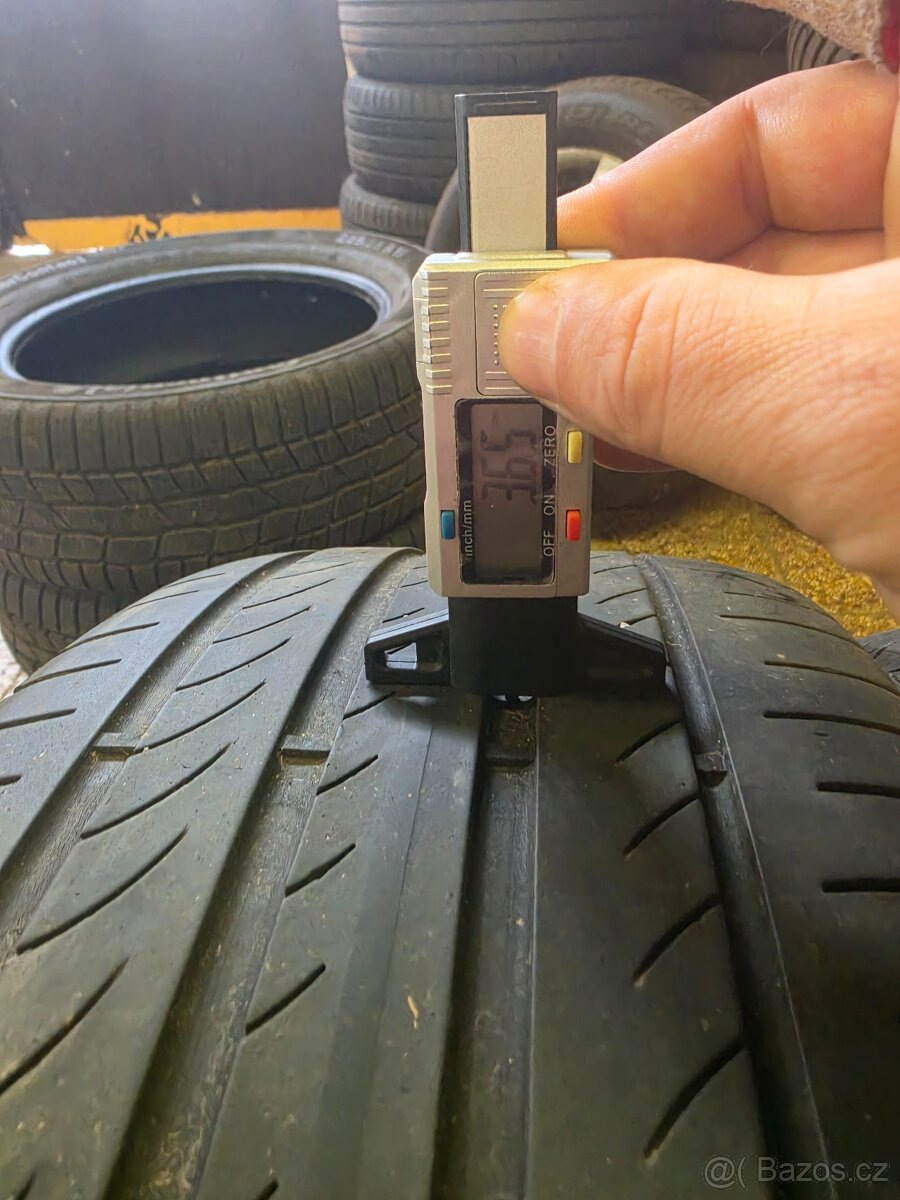 Pirelli Powergy 225/40 R18 - 2