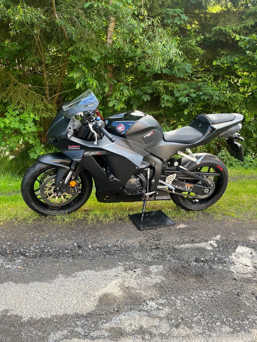 Honda cbr600rr - 2