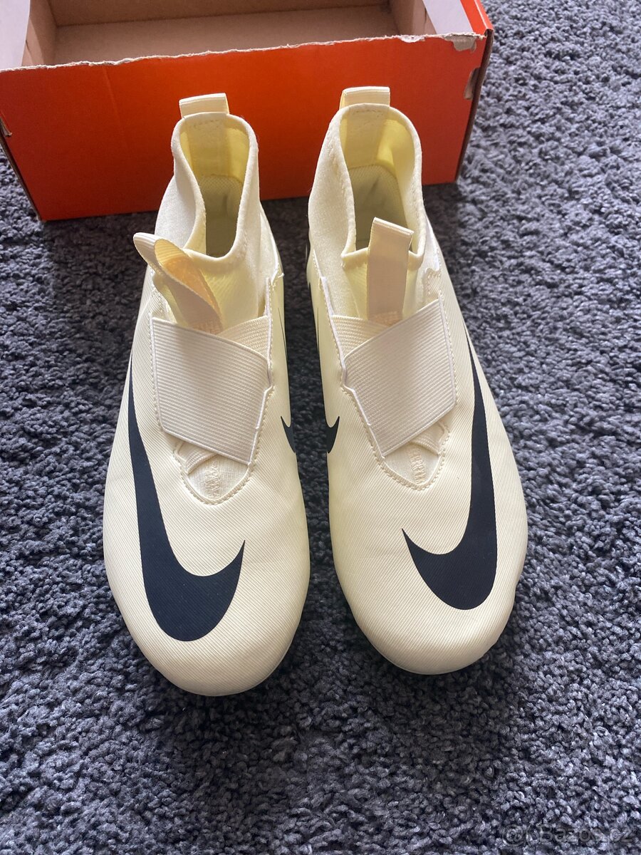 Kopacky Nike - 2