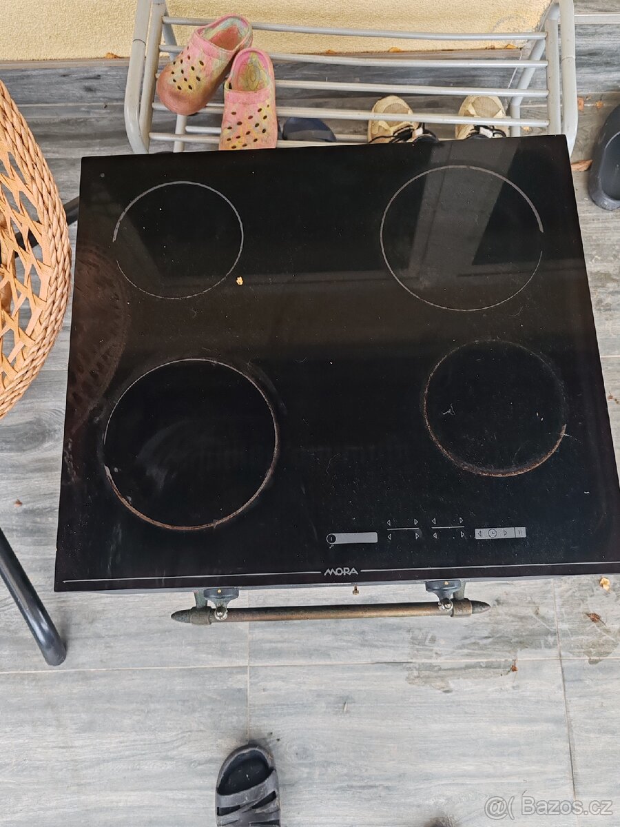 Sklo keramická deska a vestavěná trouba zanussi - 2