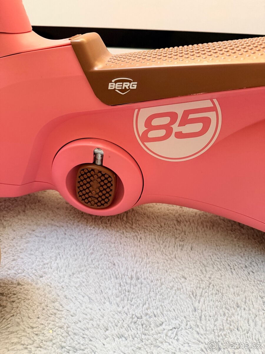 Berg GO² retro pink odrážedlo - 2