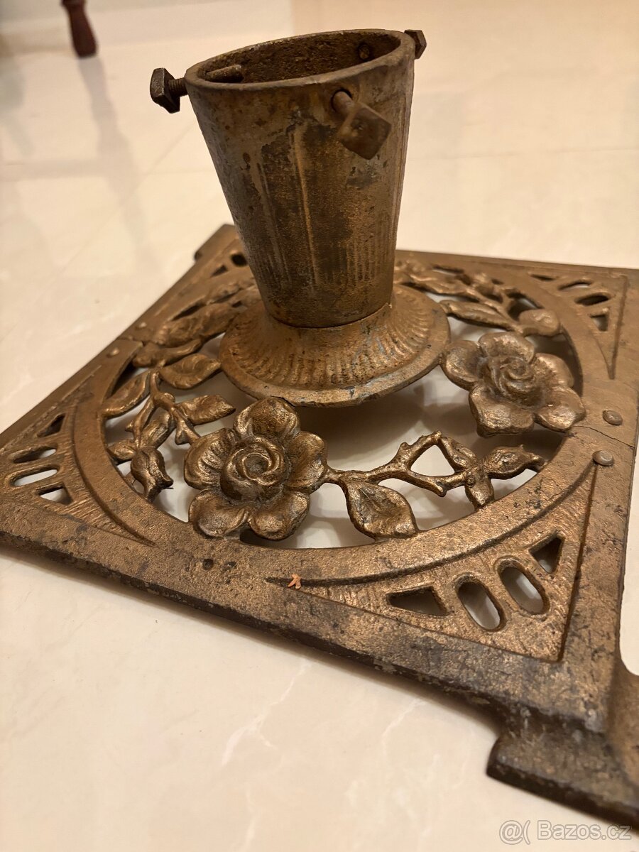 Starožitný stojan na vánoční stromek - 2