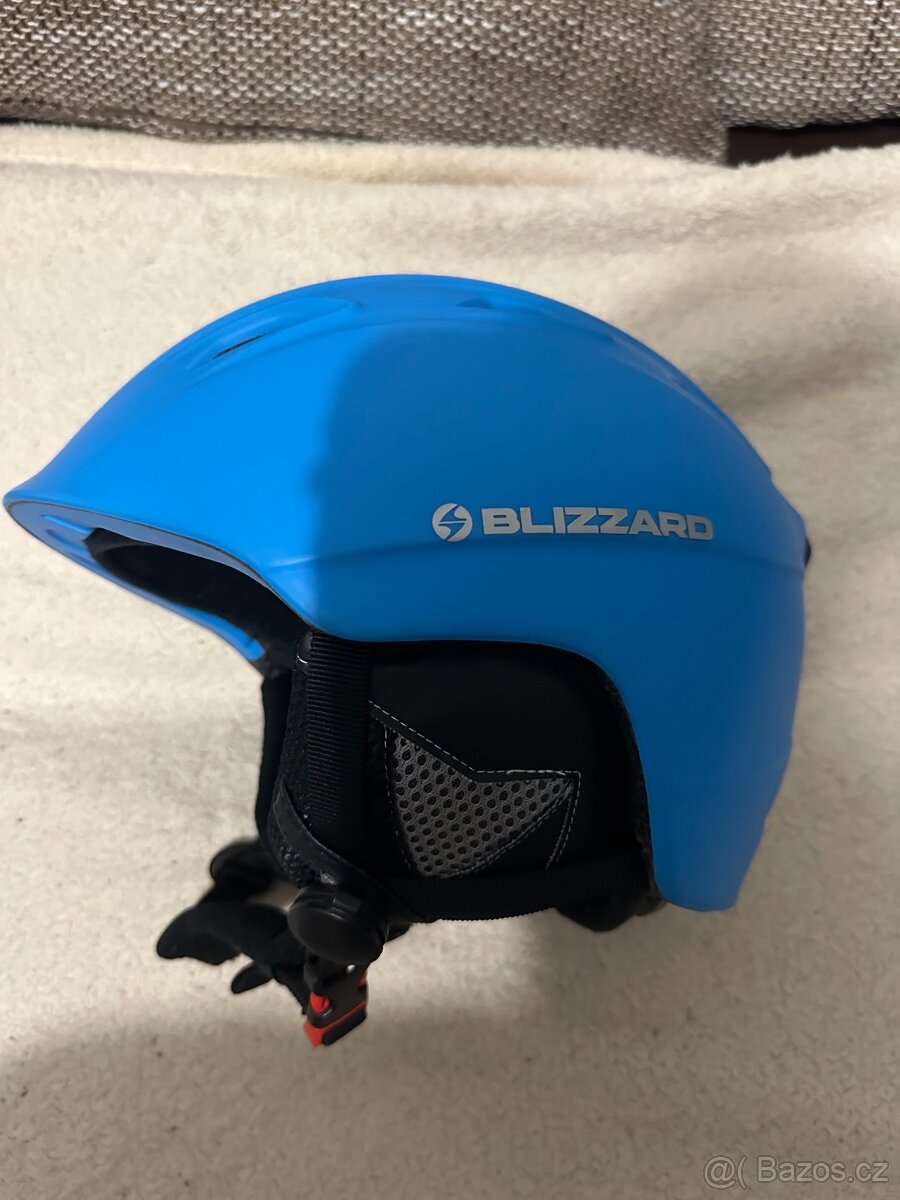 Lyžařské helmy Blizzard a Giro - 2