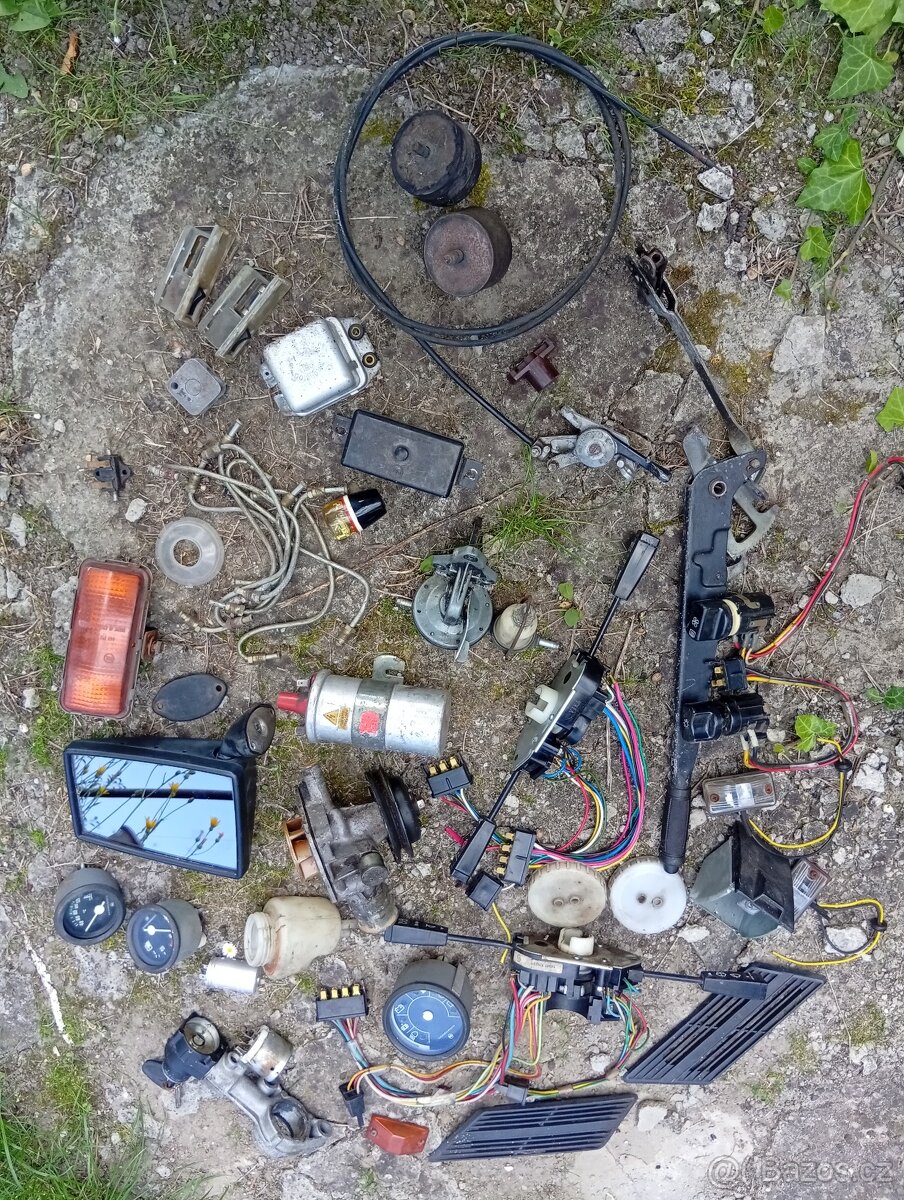 Prodám na Škoda 120 nové a použité náhradní díly. - 2