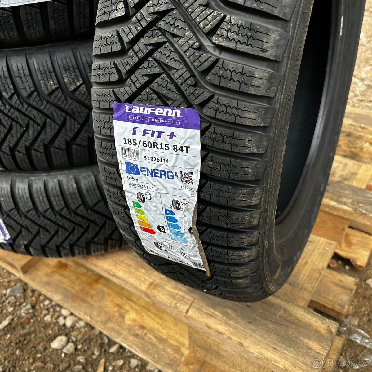 Nove Zimni pneu 185/60 R15 84T Laufenn - 2