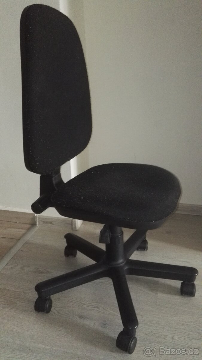 Židle na koleckach - 2