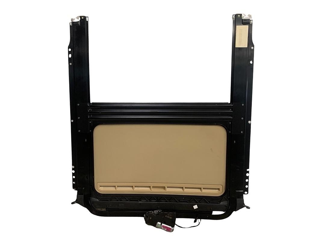 Střešní okno + motůrek 7L6959591 VW Touareg 7L r.v. 2009 - 2