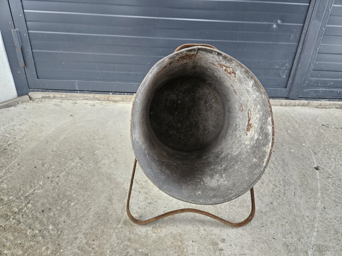 Uhlák oválný, nádoba na uhlí - 2