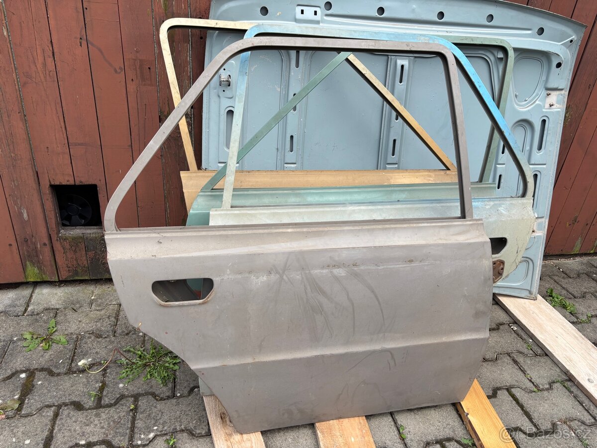 Díly karoserie Škoda 120 - 2