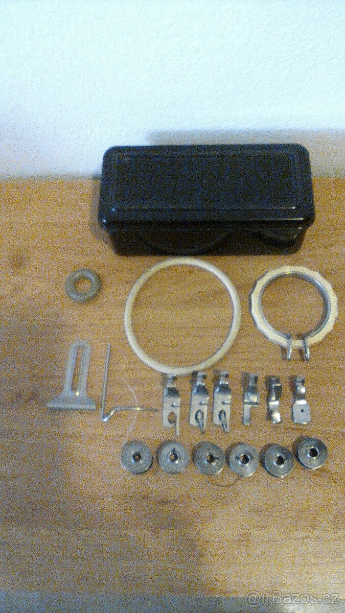 Příslušenství ke starému šicímu stroji Minerva - 2