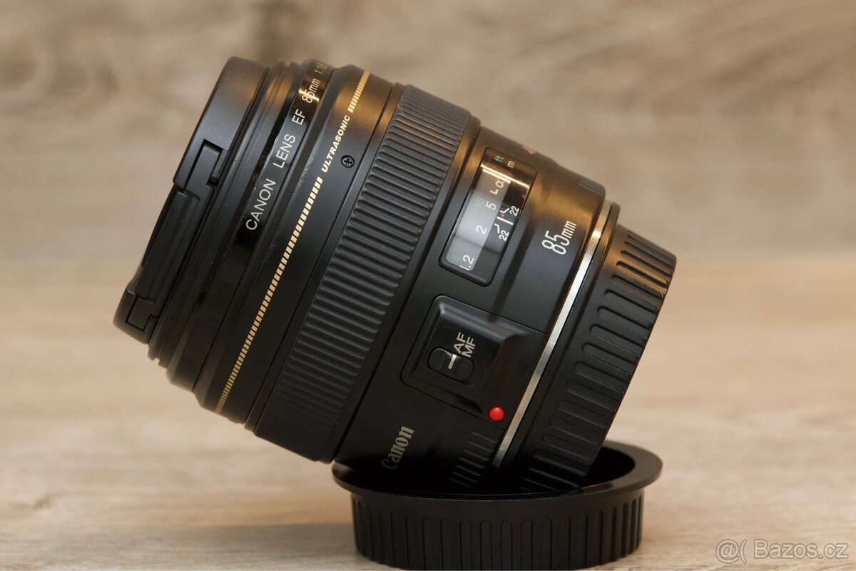 Canon EF 85mm f1.8 USM - 2