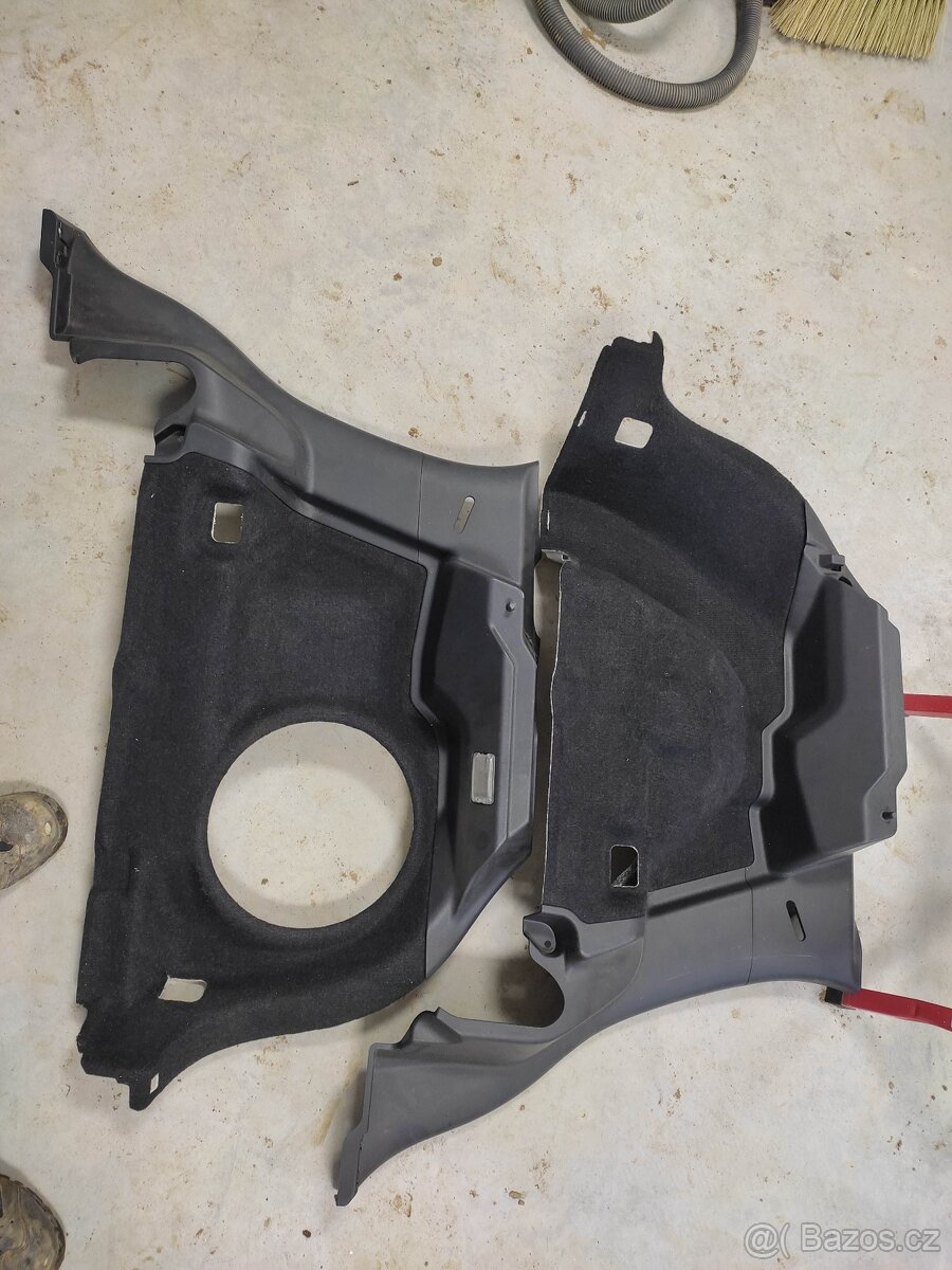 Mitsubishi ASX originální Subwoofer + tapecírung - 2