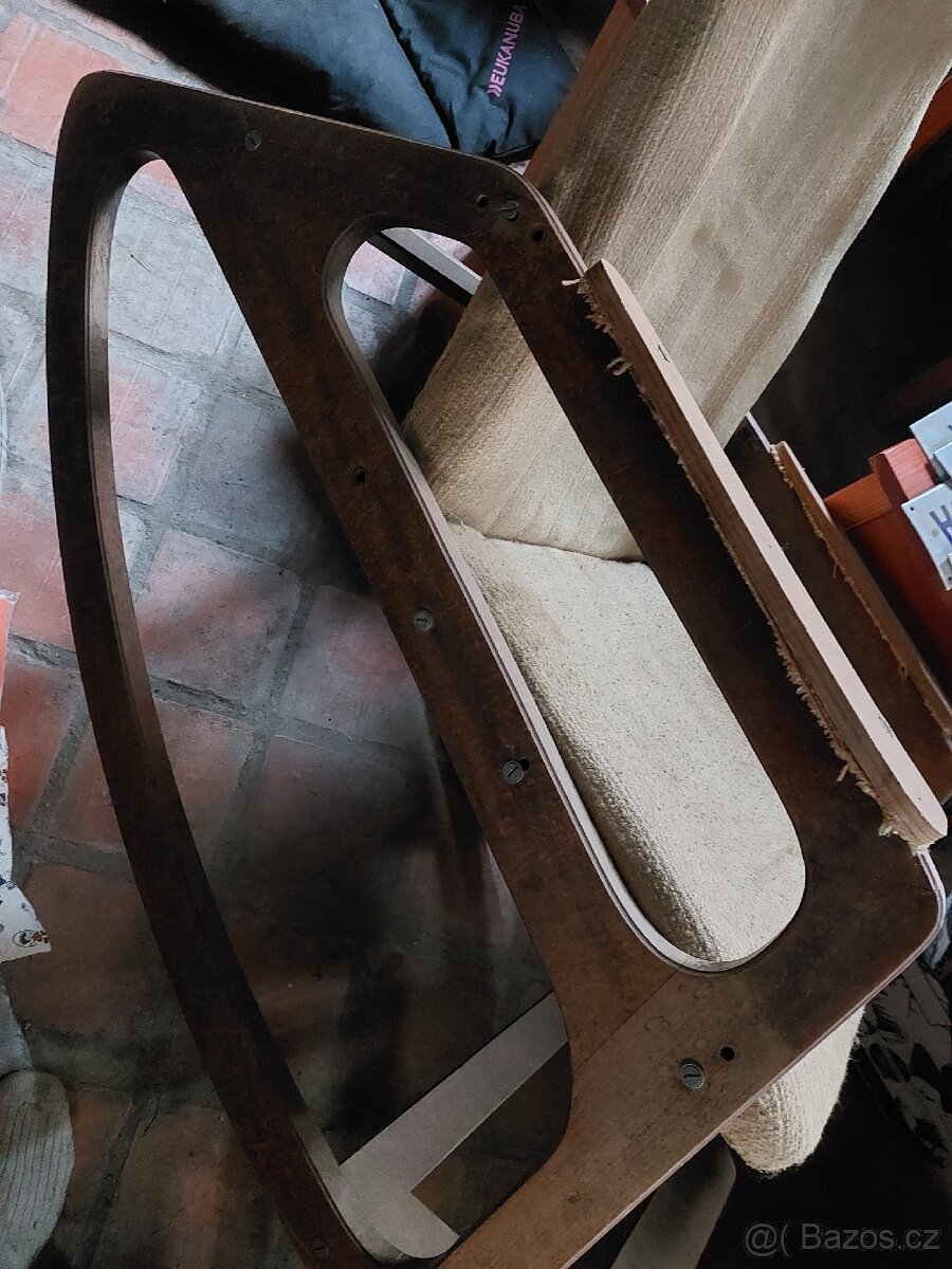 Houpací křeslo ÚVVS rok cca 1975 - 2