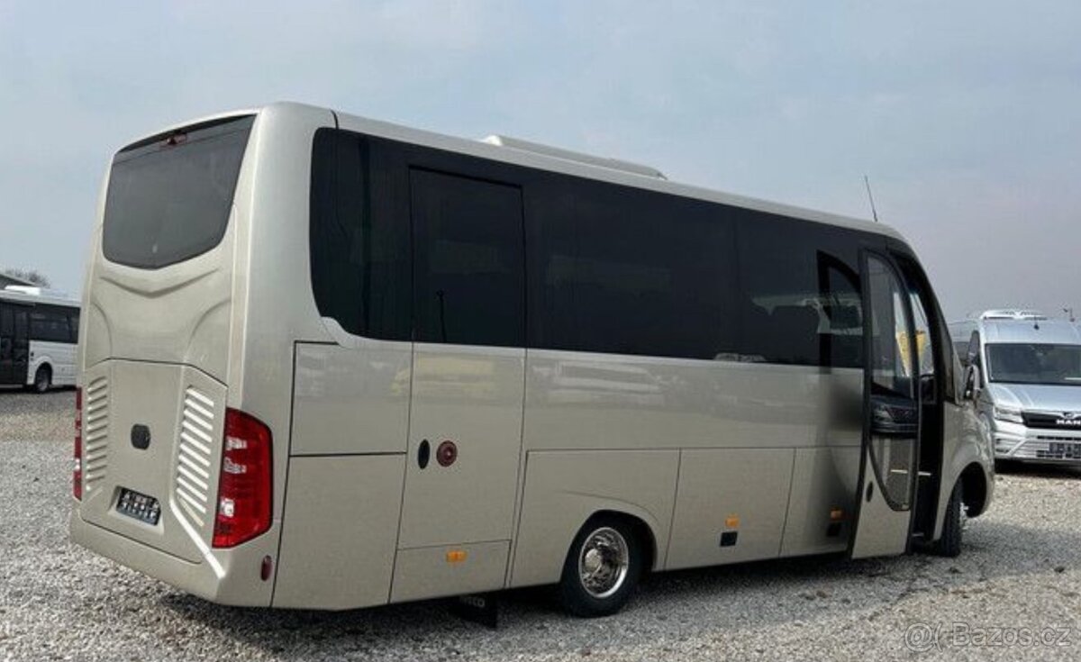 Mercedes M519, 31 miest, novy - 2