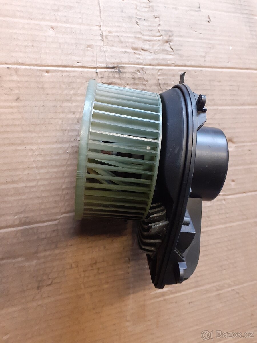 ventilátor topení 8D1 820 021 - VW - 2