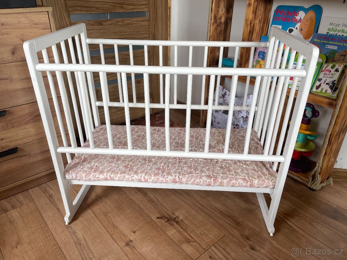Menší postýlka - 2