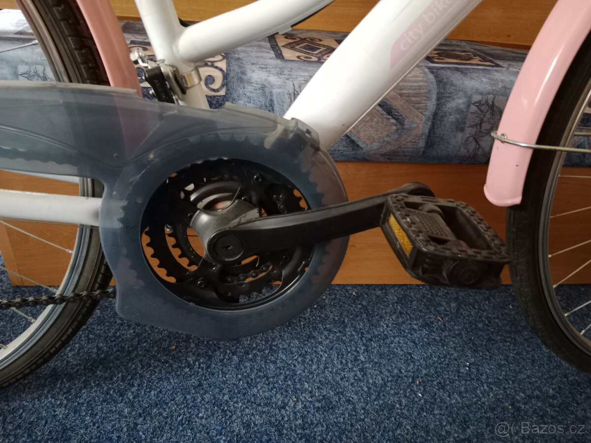 DÁMSKÉ KOLO FAVORIT - SKORO NEJETÉ - 2