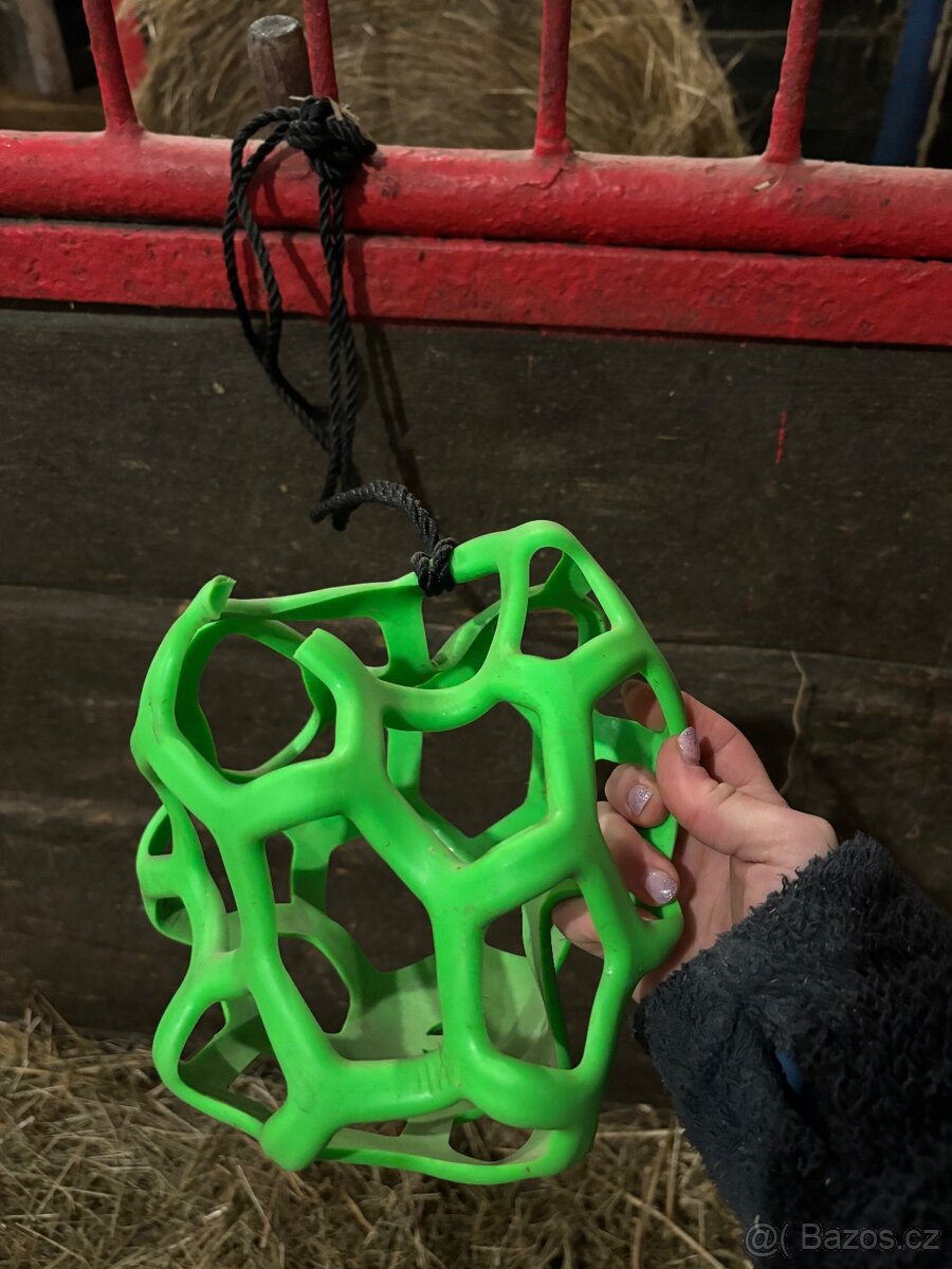 Míč na hraní/krmení Waldhausen - 2