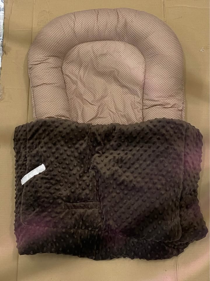 Hnízdečko s peřinou mimi design. - 2