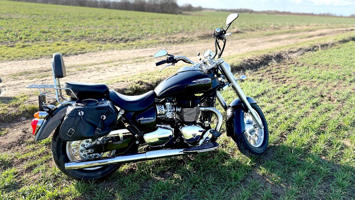 TRIUMPH AMERICA 865 ccm - 2