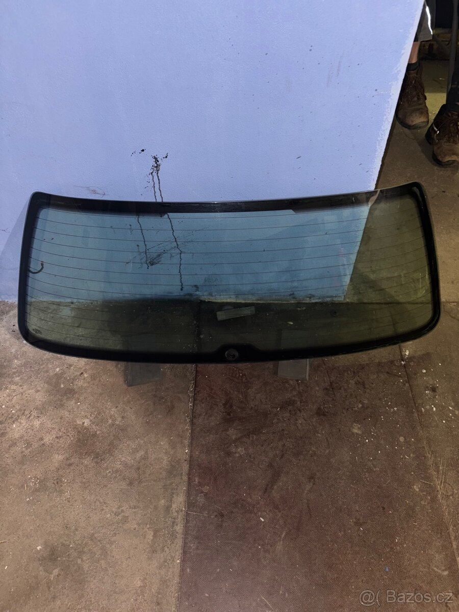 sklo pátých dveří golf 4 krátký - 2