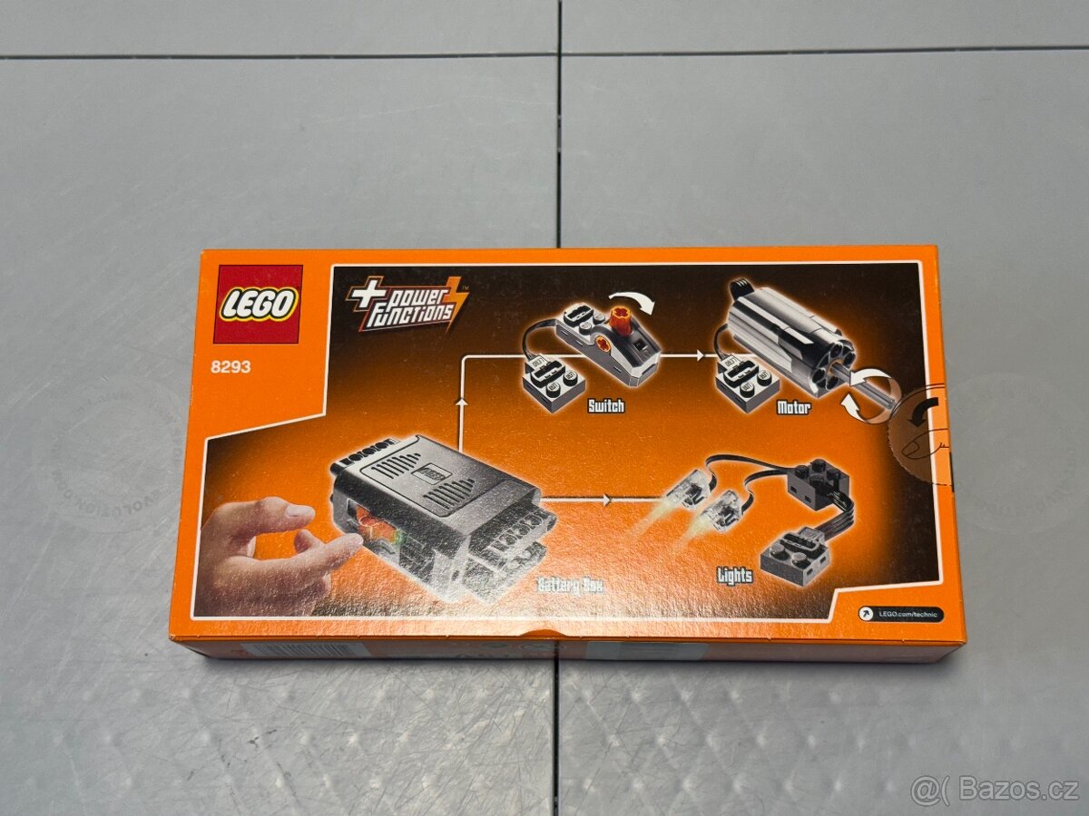 8293 Lego motory - 2