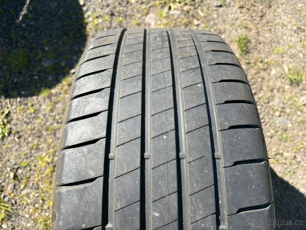 2ks letní pneu Bridgestone 225/40/18 - 2