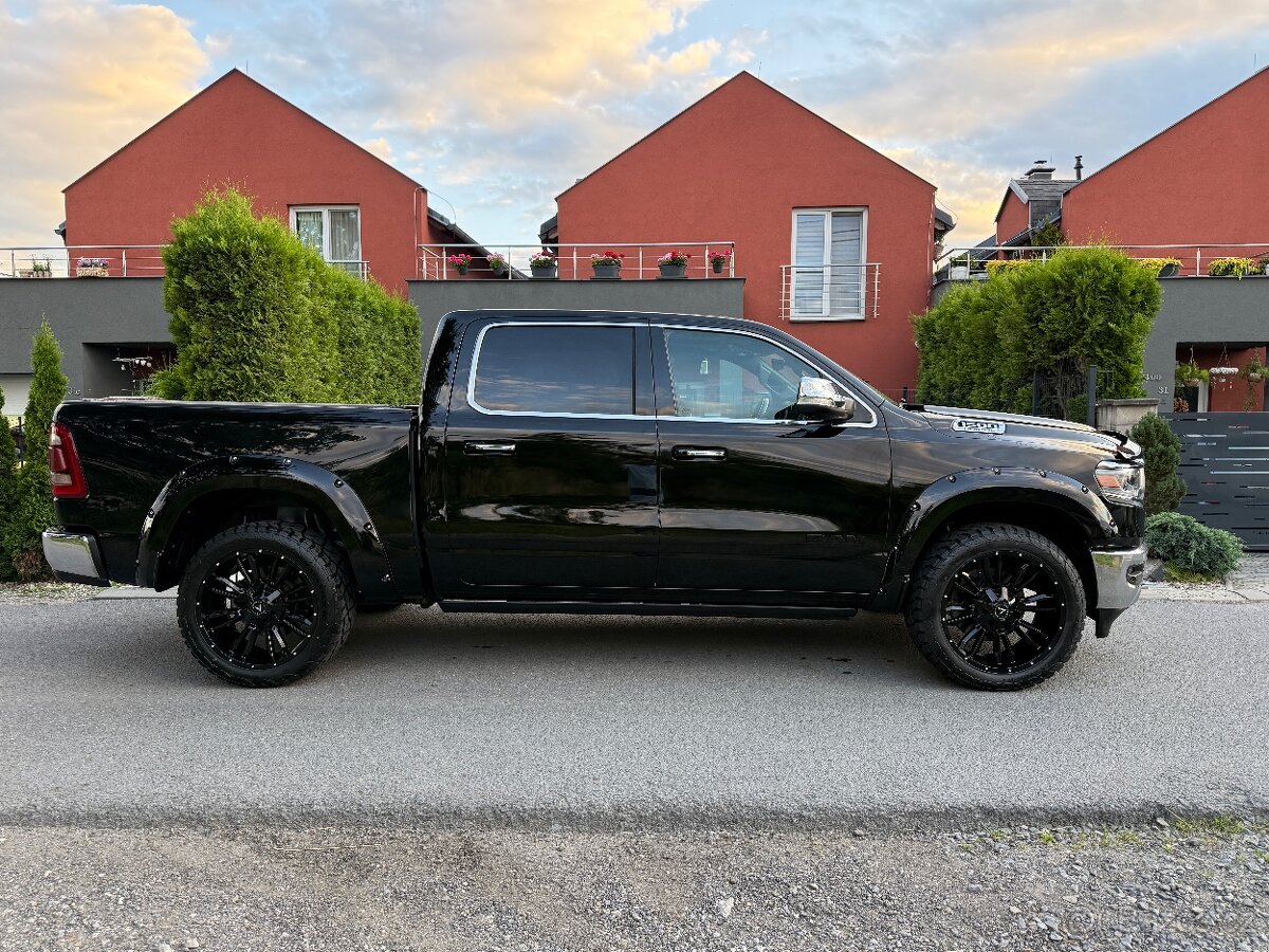 DODGE RAM 1500 LIMITED OFFROAD paket