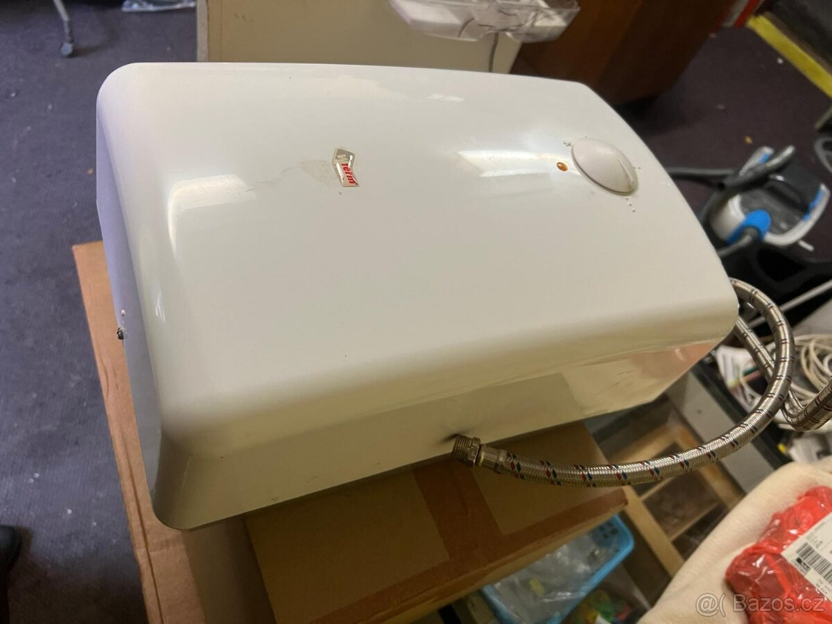 BOJLER ZÁVĚSNÝ - 2