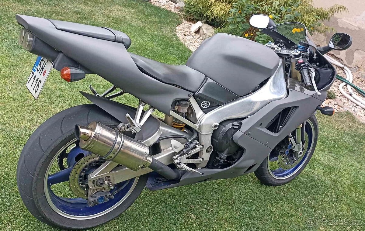 Yamaha YZF-R1 - 2