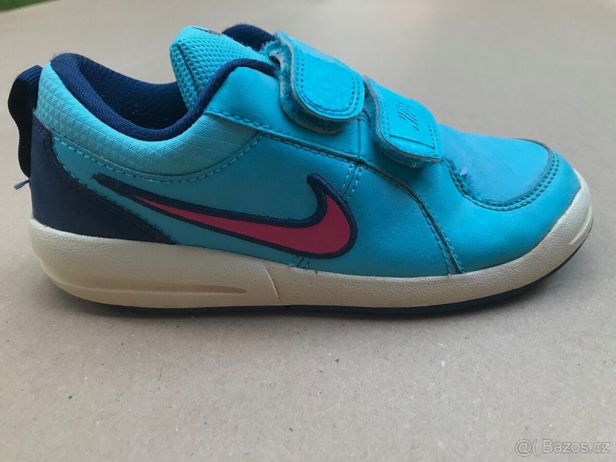 Dívčí sportovní kožené boty Nike 29,5 - 2