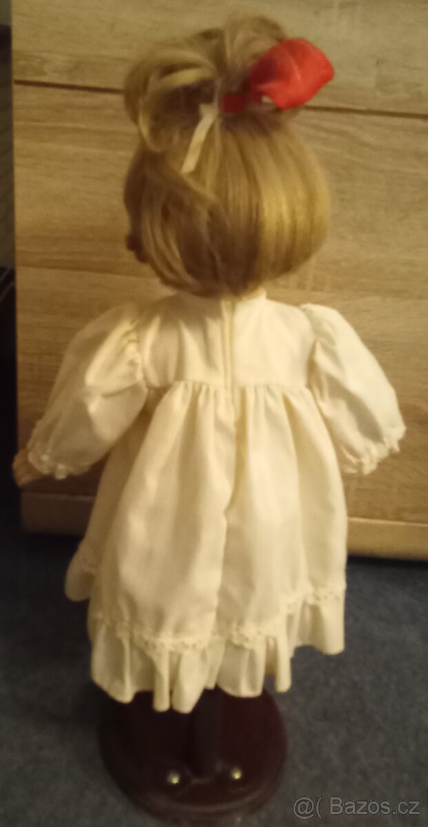 Retro porcelánová panenka, značená - 2