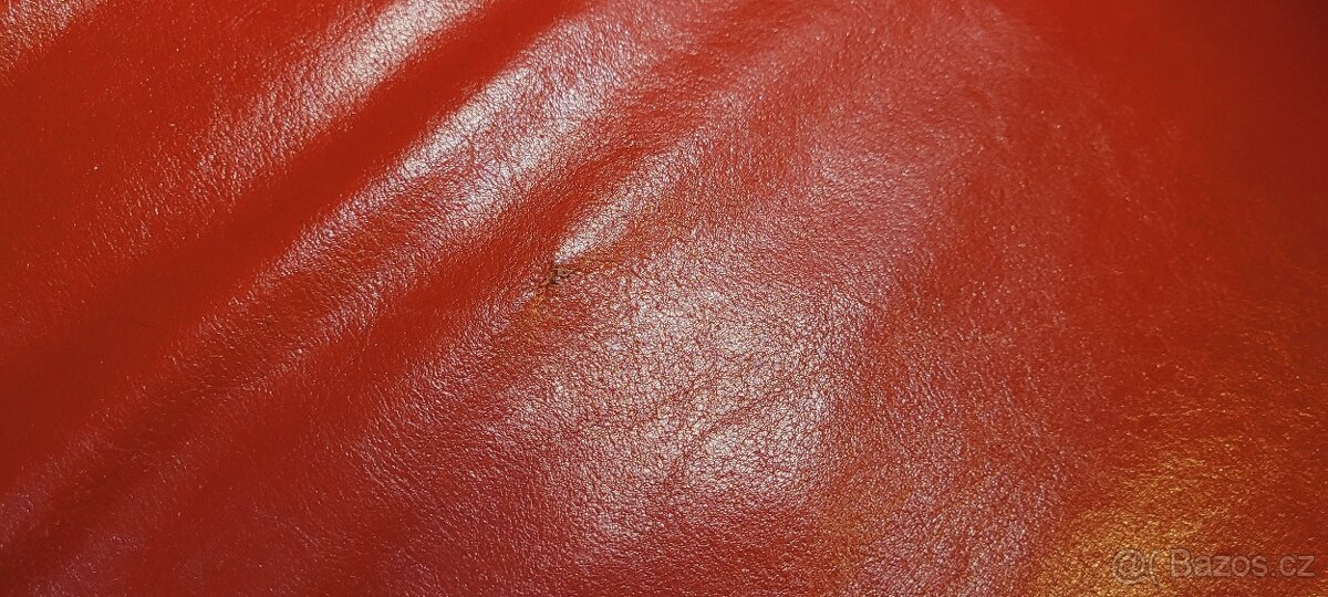 Sofa, Ikea , červená kůže. - 2