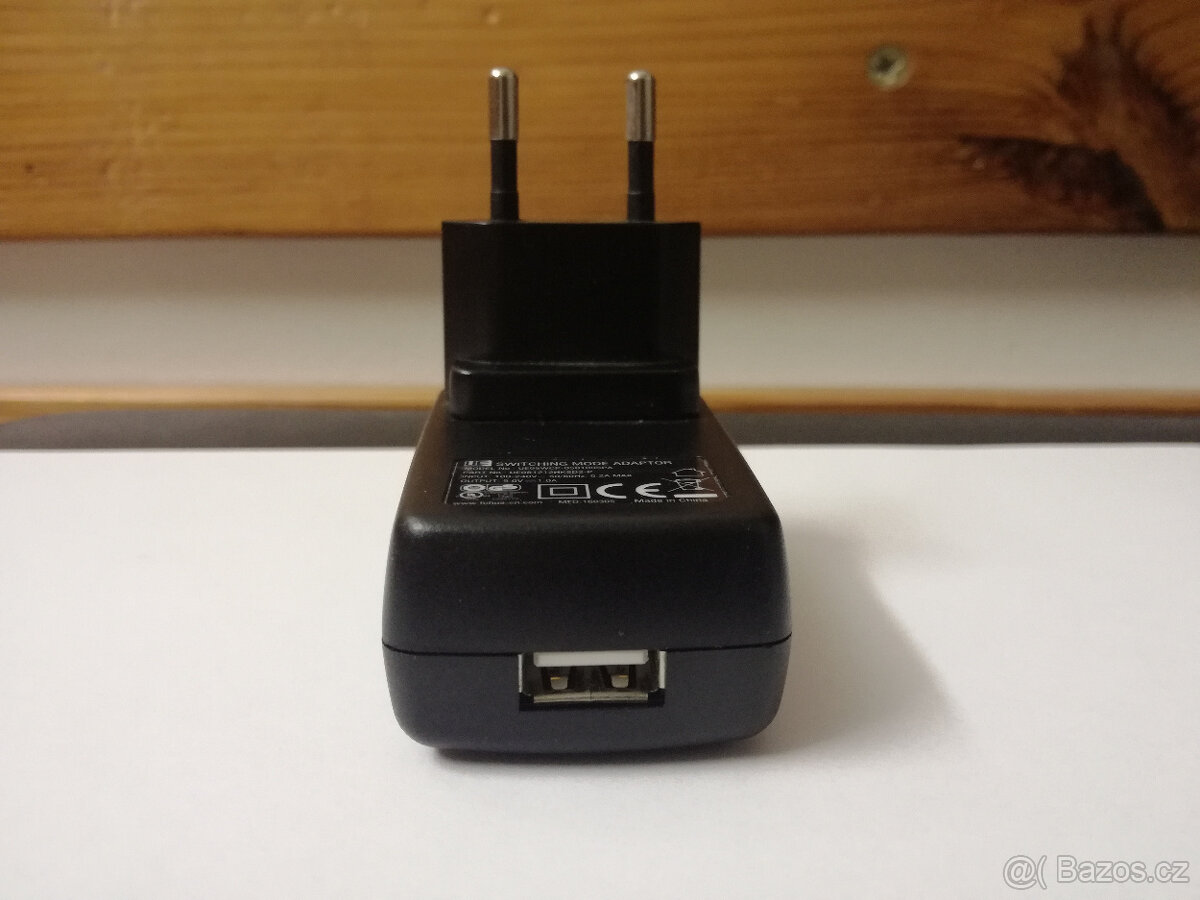 Napájecí adaptéry/nabíječky - 2