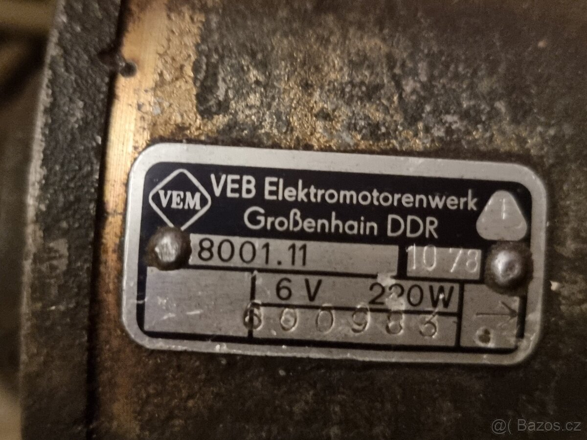 Prodám dynamo na Trabanta viz foto. - 2