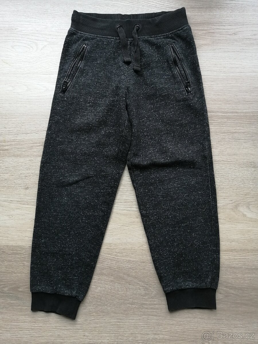 CHLAPECKÉ TEPLÁKY A KRAŤASY - 2