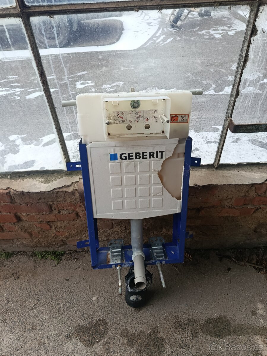 Geberit splachovac - 2