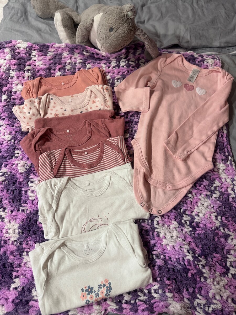 26 ks oblečení vel. 98 (Ted Baker) - 2