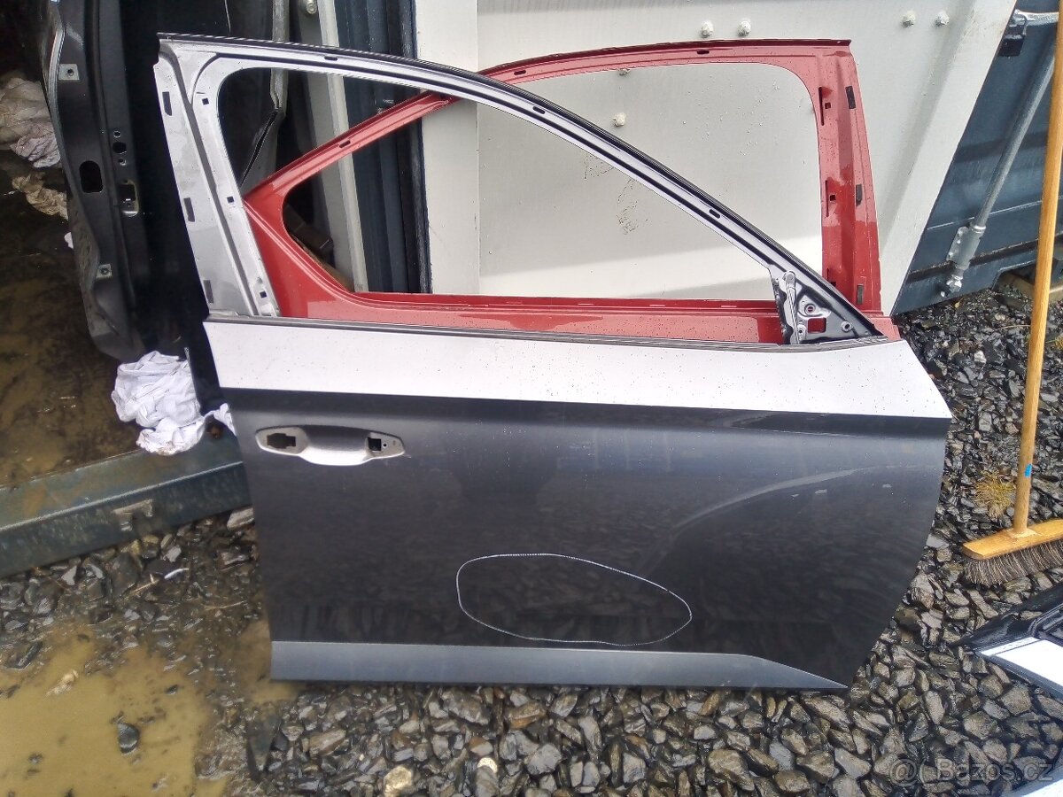 Dveře přední Superb 3 - 2