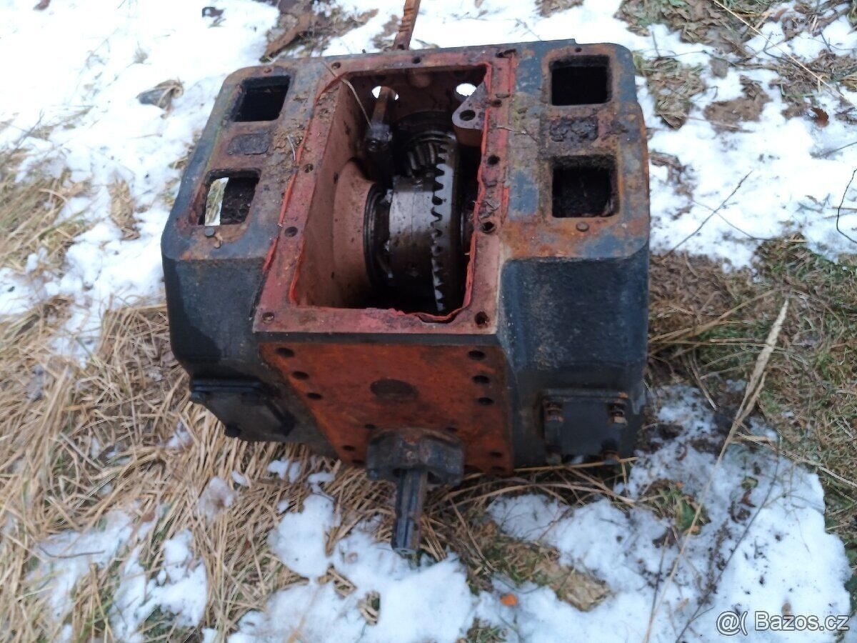 Zetor 4712 dily - 2