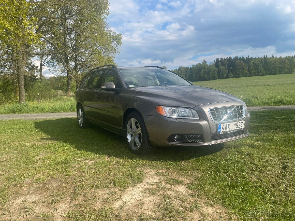 Volvo v70 D5 4x4 - 2