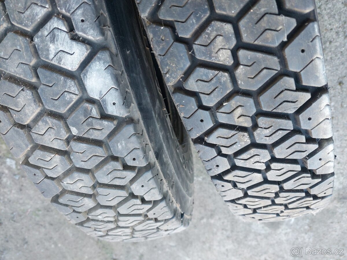 Good Year G33 7R16 - 2