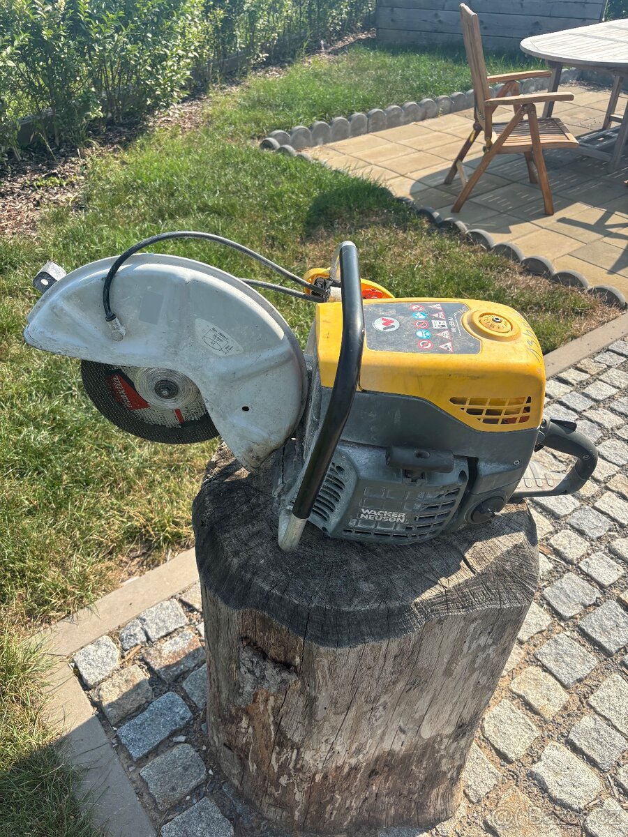 Benzínová rozbrušovačka/řezačka Wacker Neuson BTS635S - 2