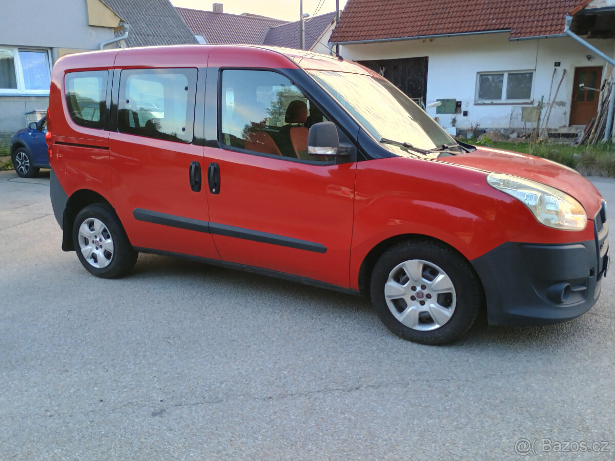 Fiat Doblo Cargo Combi 1,3JTD,66kw,rok 2011 - 2