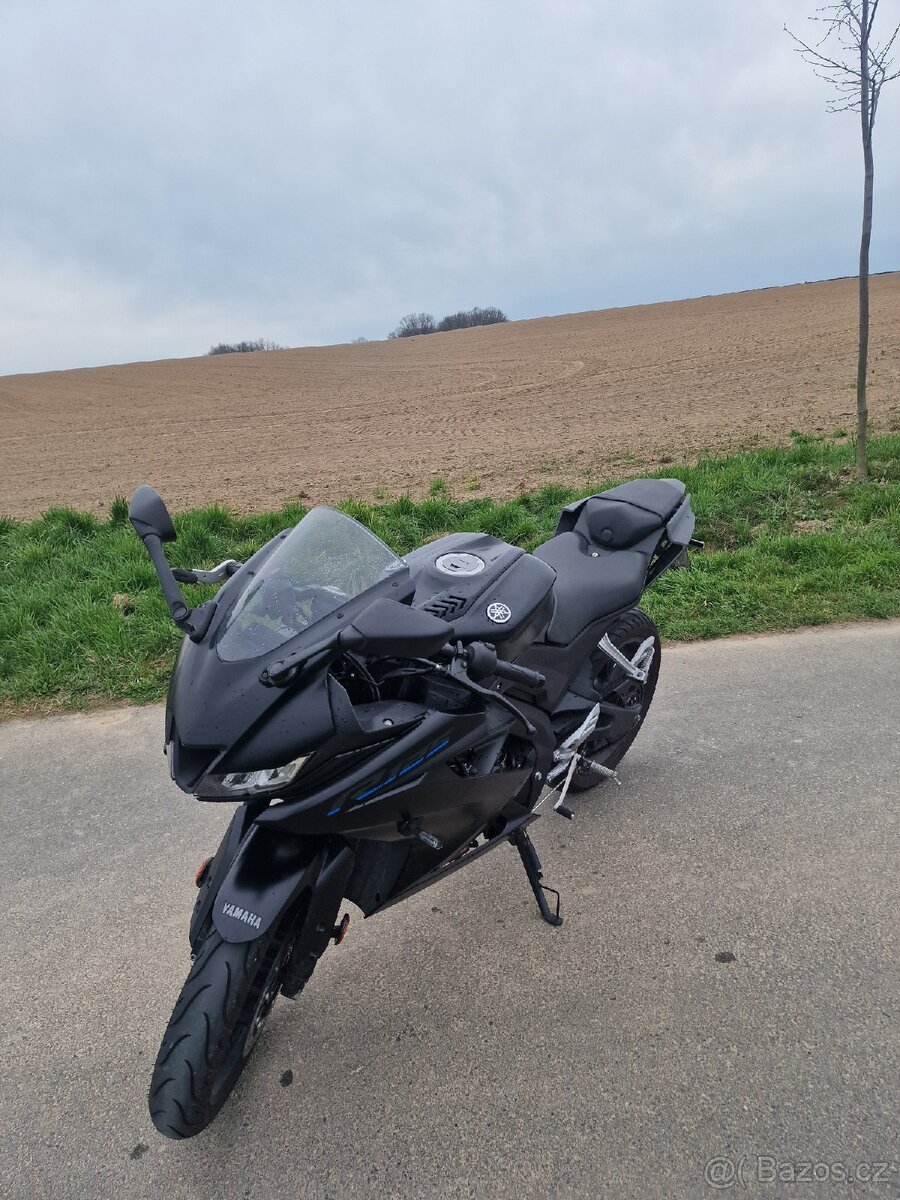 Yamaha yzf r125 - 2
