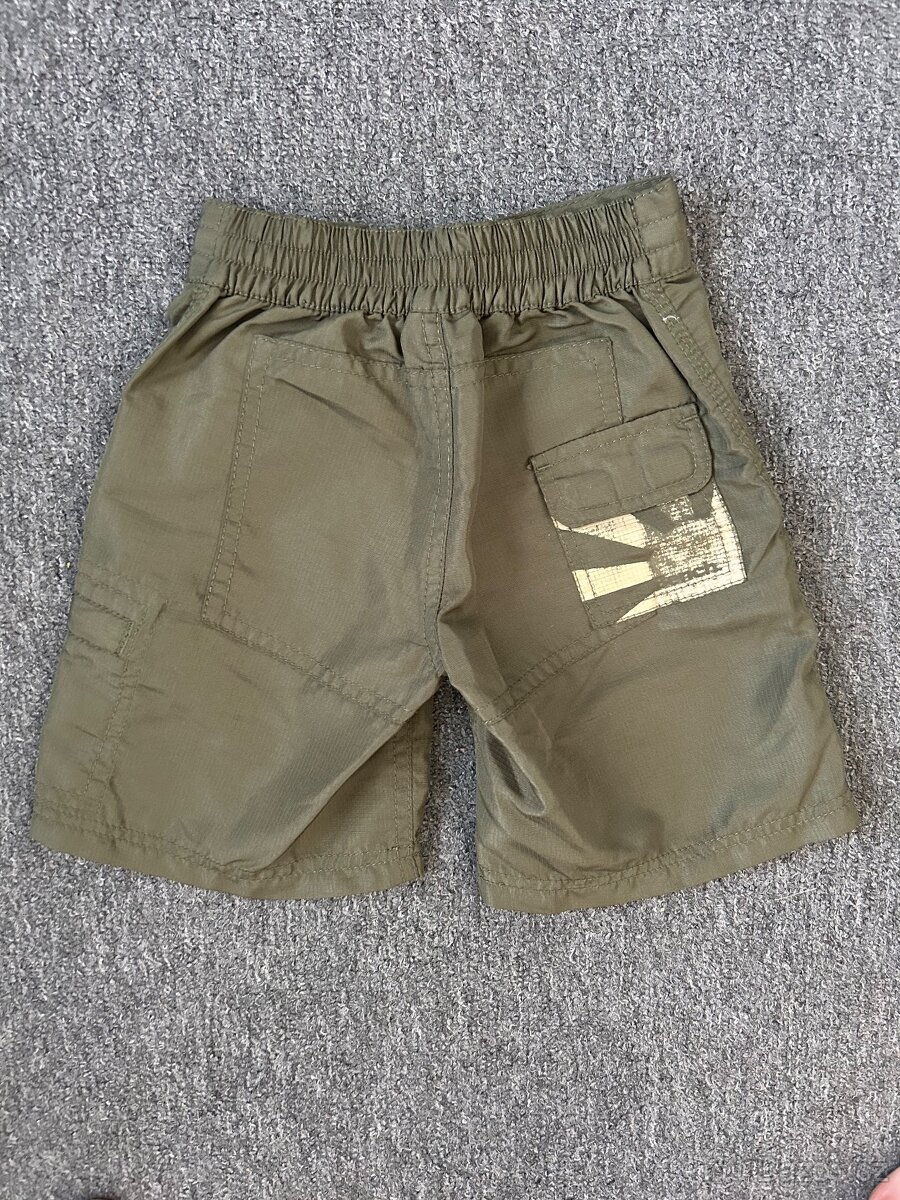 Bench khaki kraťasy, vel. 98/104 TOP STAV - 2