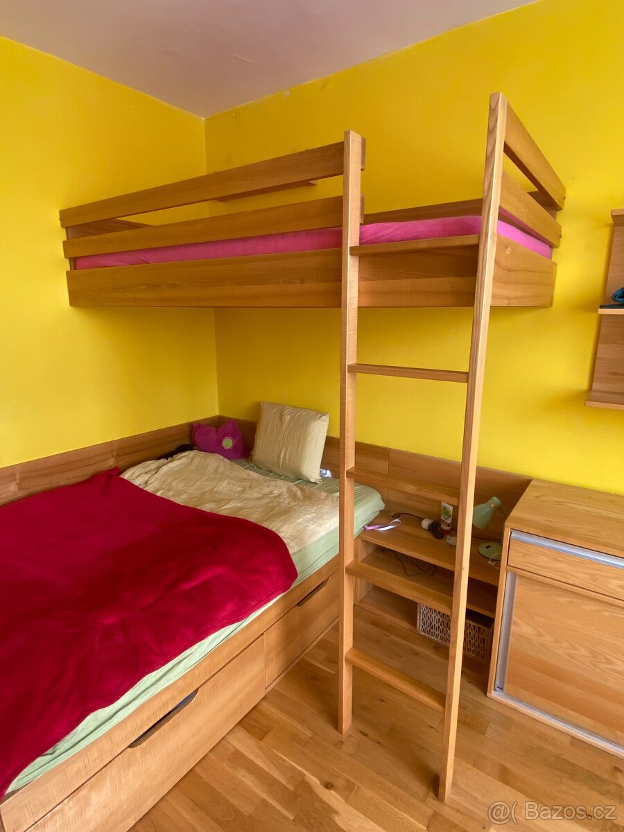 Masivní jasanová vyvýšená - patrová postel - 2